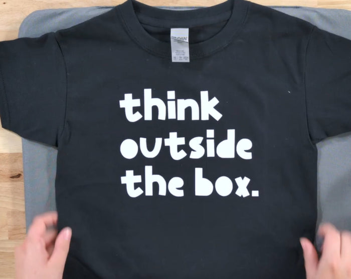 This is a cover image about how to use glitter htv.